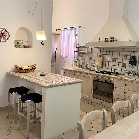 Casa vacanze Casa I 10 Puleri - Ampio E Fresco Terrazzo Panoramico Leni