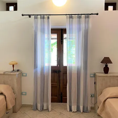 Casa I 10 Puleri - Ampio E Fresco Terrazzo Panoramico Leni